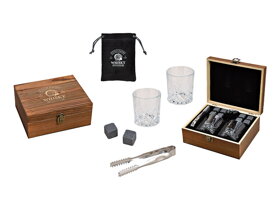 Zestaw do whisky dla dwojga w drewnianym pudełku