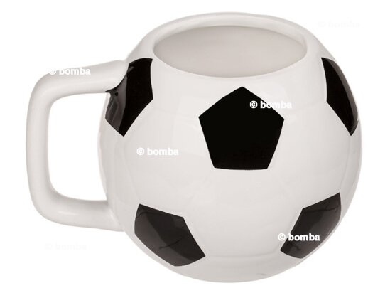 Kubek w kształcie piłki nożnej