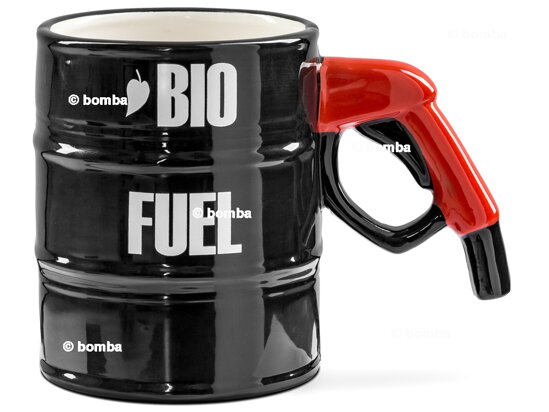 Kubek w kształcie beczki paliwowej z dystrybutorem